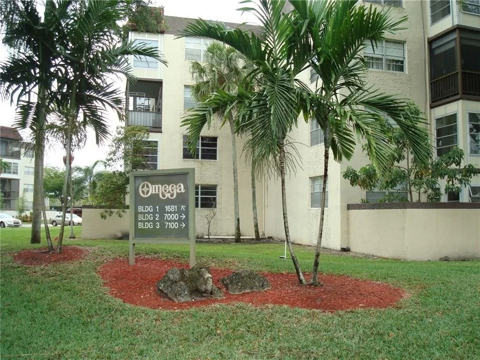 Unit for sale at 7100 NW 17th Street, Plantation, FL 33313