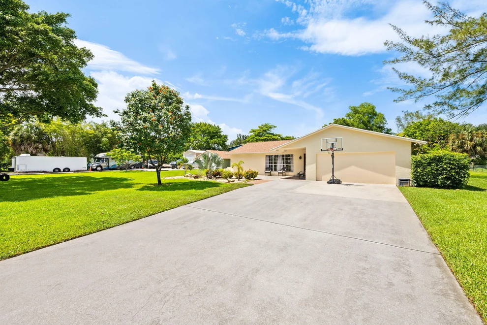 Unit for sale at 8645 PINTO Drive, Lake Worth, FL 33467