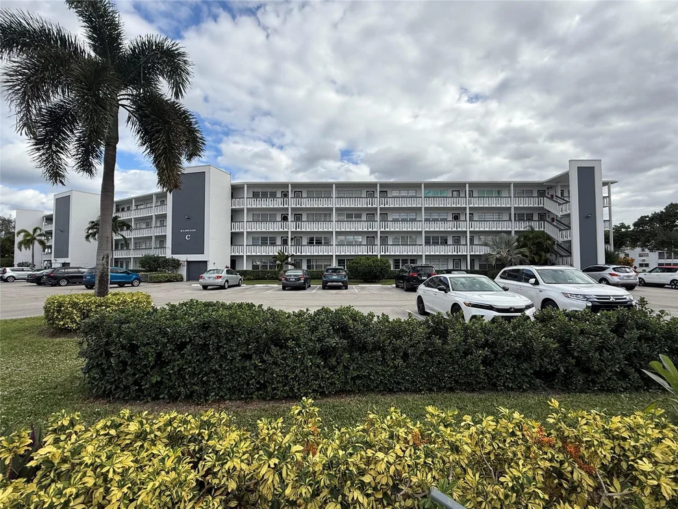 Unit for sale at 1011 Harwood C, Deerfield Beach, FL 33442
