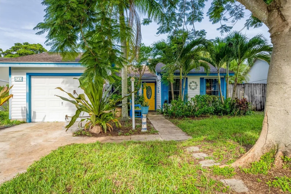 Unit for sale at 4744 Brook Drive, West Palm Beach, FL 33417