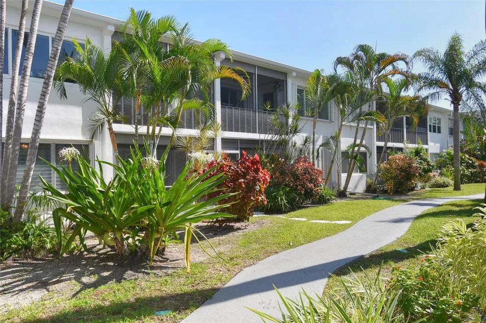 Unit for sale at 2161 NE 42nd Court, Lighthouse Point, FL 33064