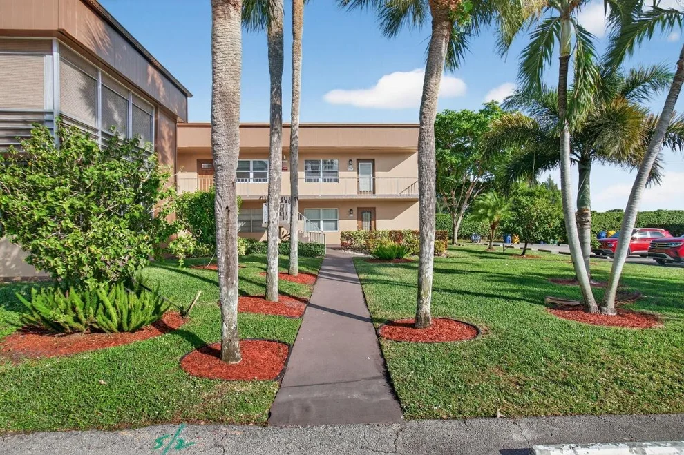 Unit for sale at 642 Burgundy N, Delray Beach, FL 33484