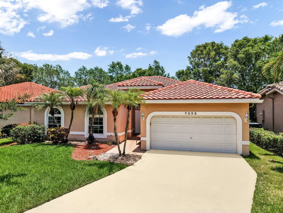 Unit for sale at 7232 NW 58th Way, Parkland, FL 33067