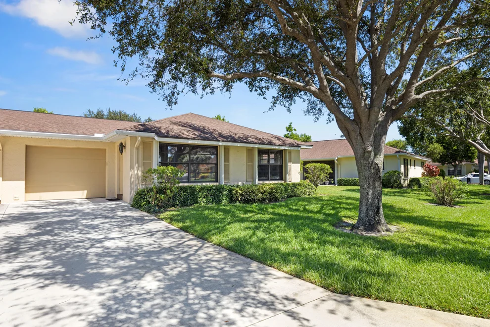 Unit for sale at 4235 Pear Tree Circle, Boynton Beach, FL 33436