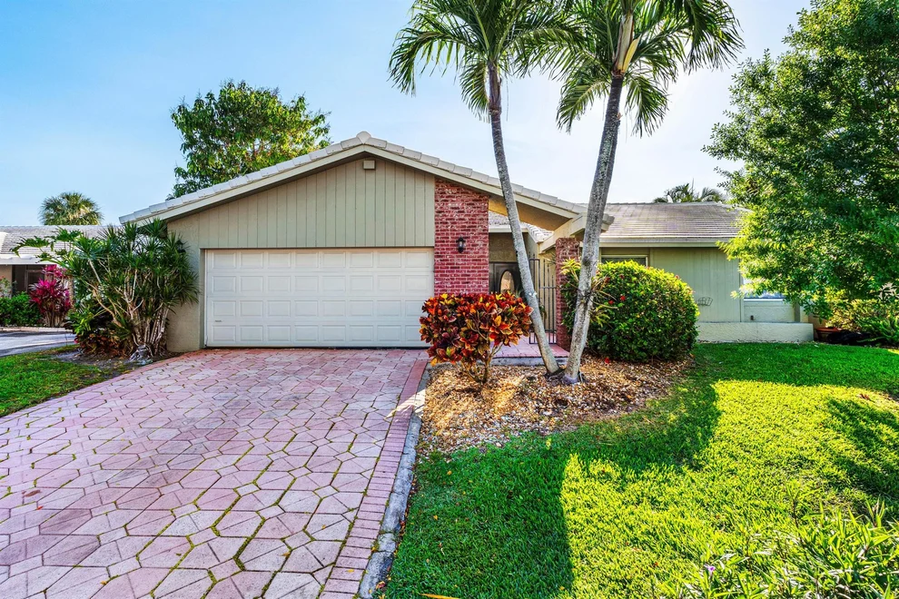 Unit for sale at 22230 Cameo Drive E, Boca Raton, FL 33433