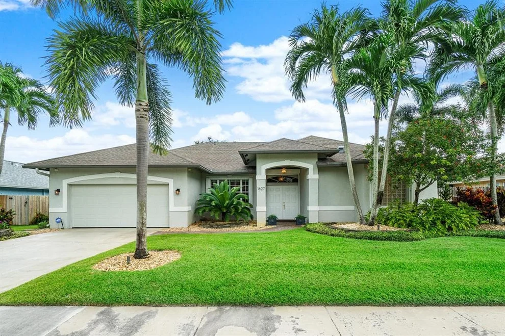 Unit for sale at 1627 Hollyhock Road, Wellington, FL 33414