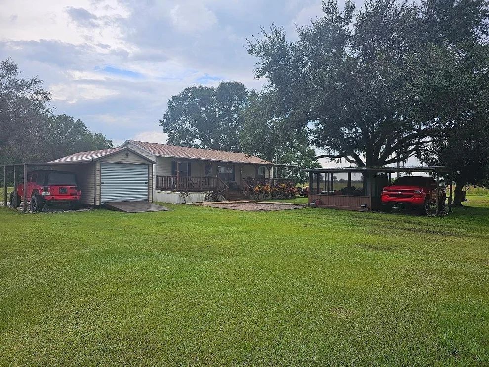 Unit for sale at 18286 262nd Street, Okeechobee, FL 34974