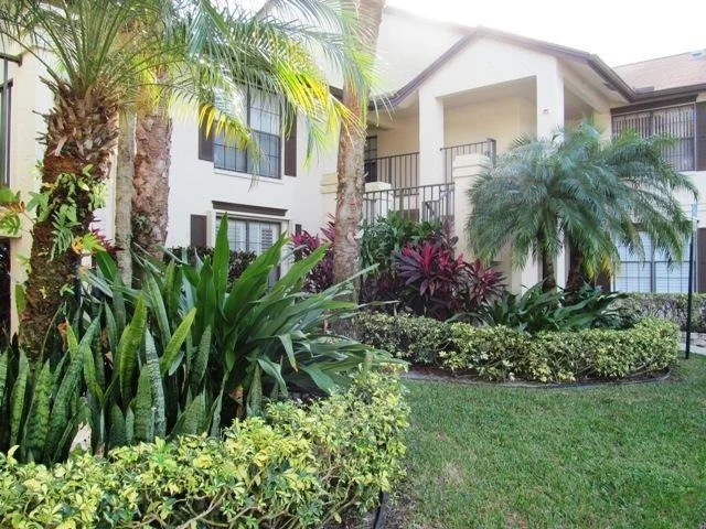 Unit for sale at 3351 Jog Park Drive, Greenacres, FL 33467
