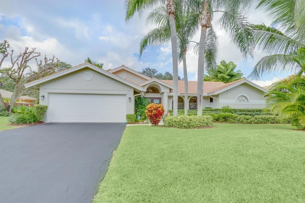 Unit for sale at 2100 SW 35th Avenue, Delray Beach, FL 33445