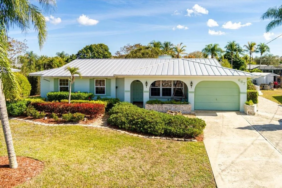 Unit for sale at 667 SE Harborview Drive, Port St Lucie, FL 34983