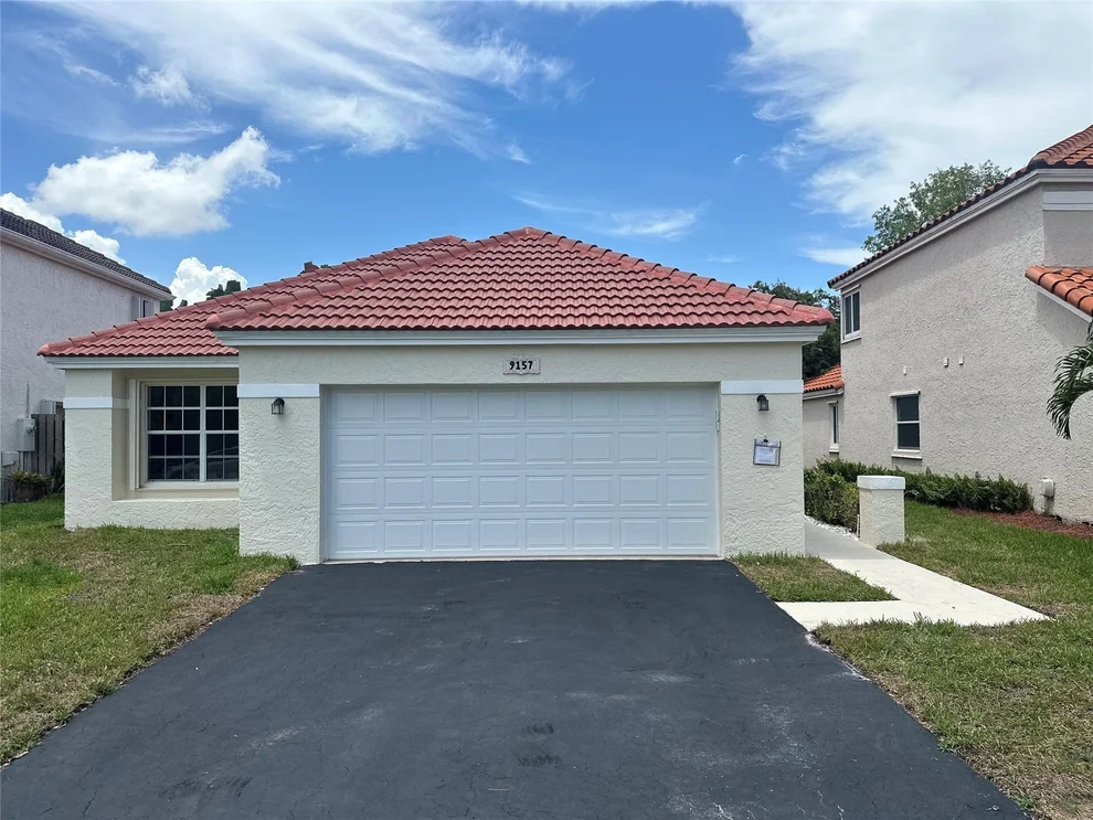 Unit for sale at 9157 Magnolia Court, Davie, FL 33328