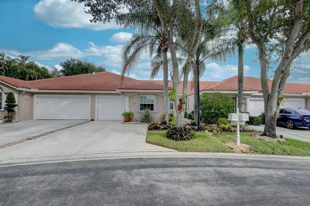 Unit for sale at 18398 Via Di Sorrento, Boca Raton, FL 33496
