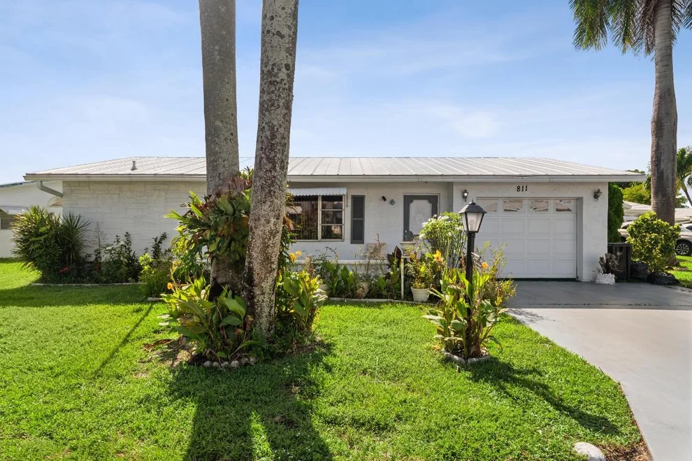 Unit for sale at 811 SW 18th Court, Boynton Beach, FL 33426