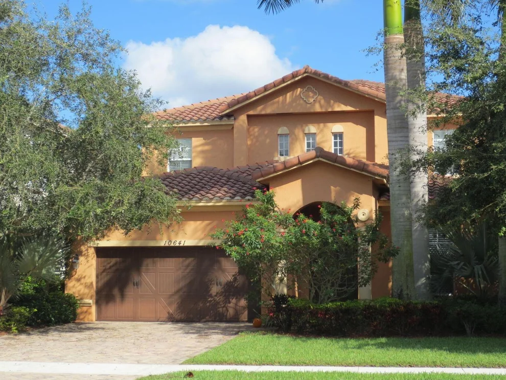 Unit for sale at 10641 Willow Oak Court, Wellington, FL 33414