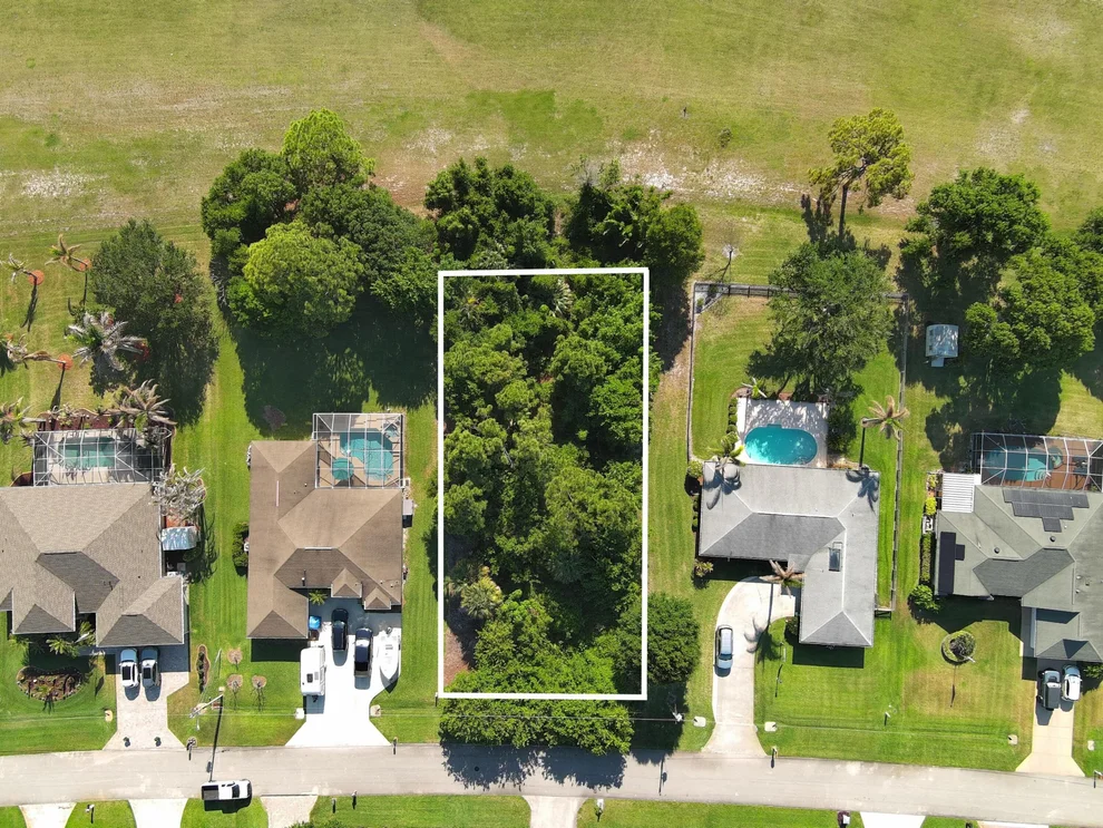 Unit for sale at 5203 Indian Bend Lane, Fort Pierce, FL 34951