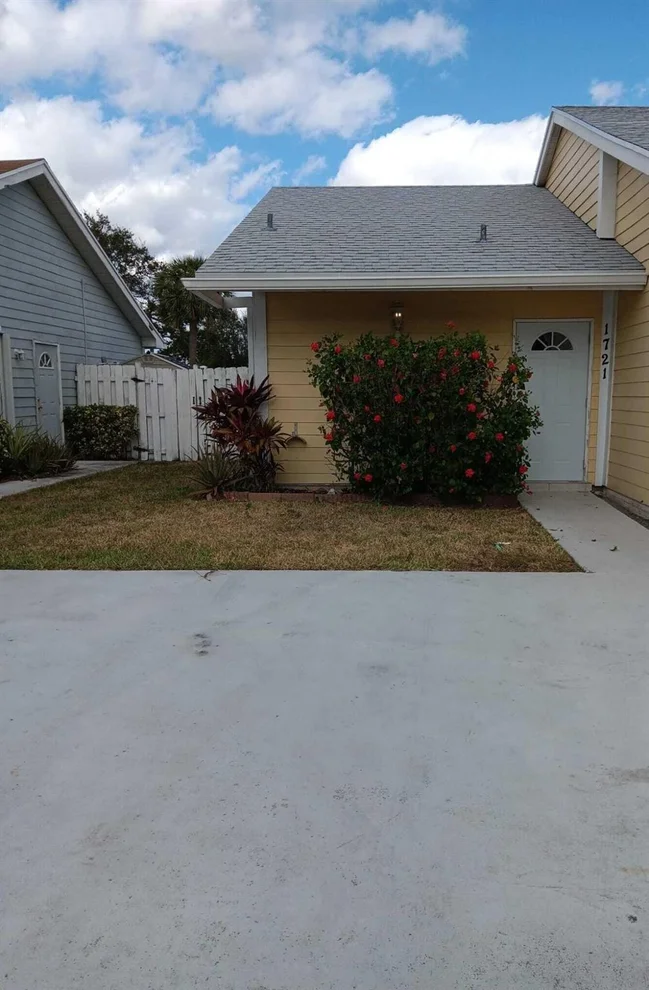 Unit for sale at 1721 Royal Forest Court, West Palm Beach, FL 33406