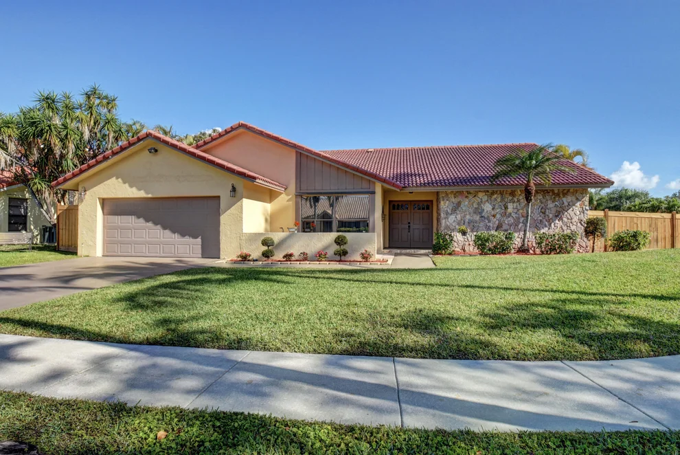 Unit for sale at 21135 Madria Circle, Boca Raton, FL 33433