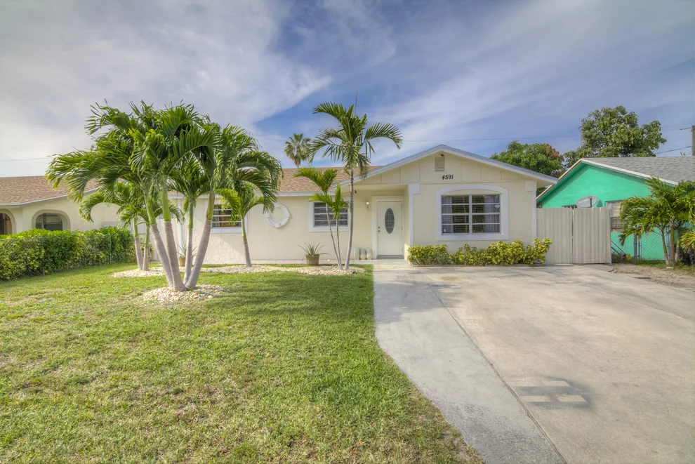 Unit for sale at 4591 Bowman Street, Lake Worth, FL 33463