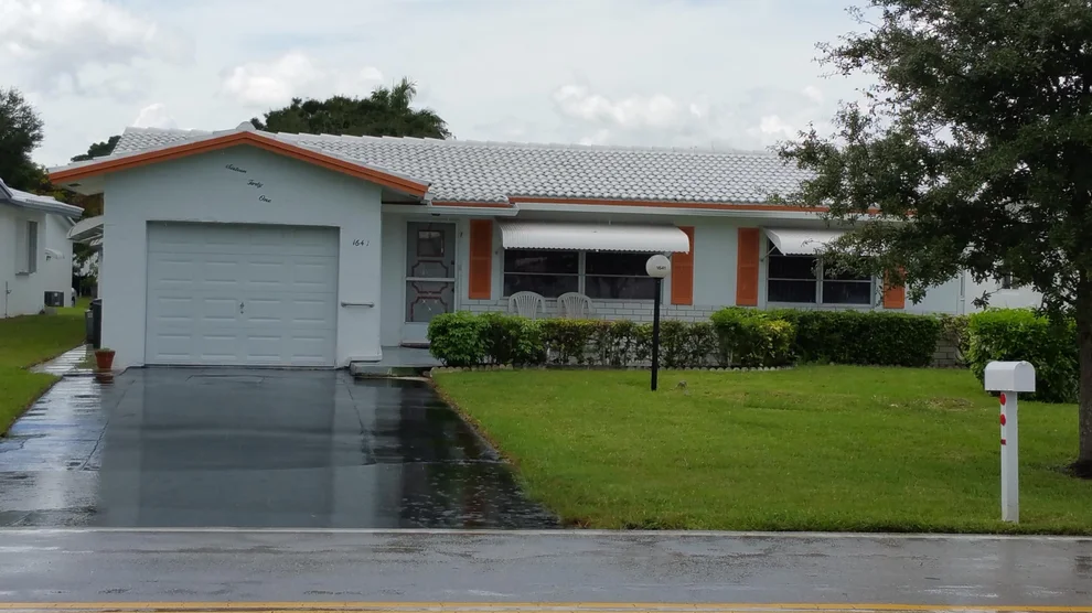 Unit for sale at 1641 Lauderdale West Drive, Plantation, FL 33322