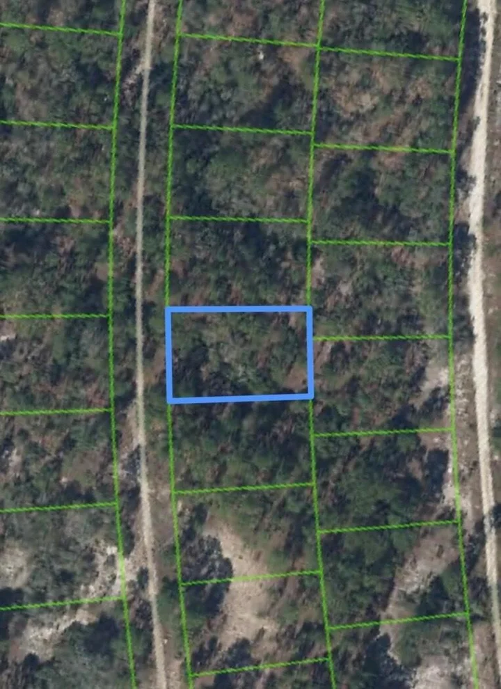 Unit for sale at 211 Sunflower Drive, Lake Placid, FL 33852