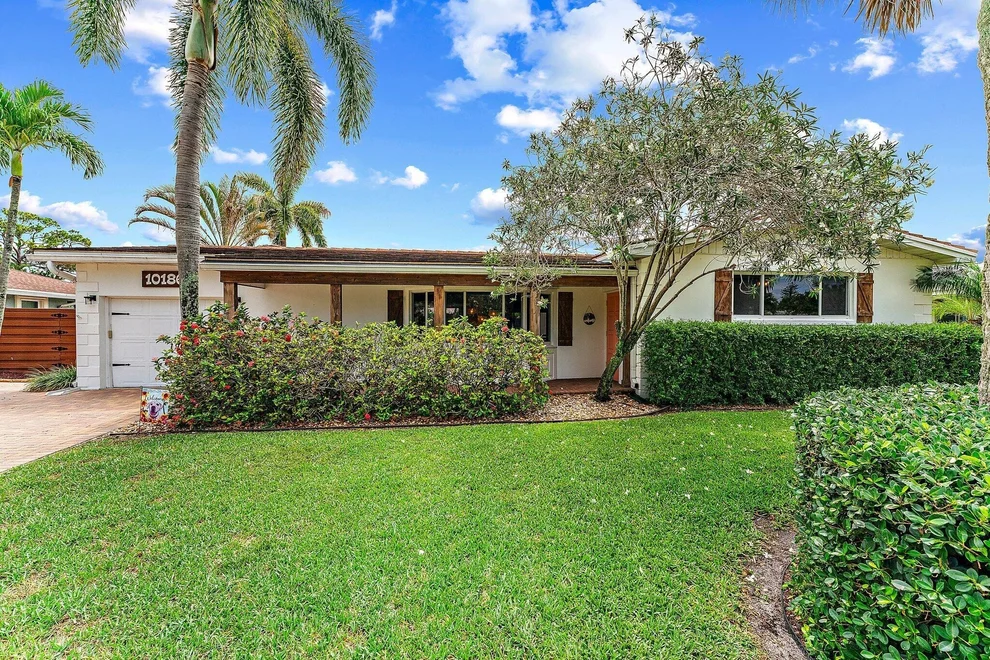 Unit for sale at 10186 Daphne Avenue, Palm Beach Gardens, FL 33410