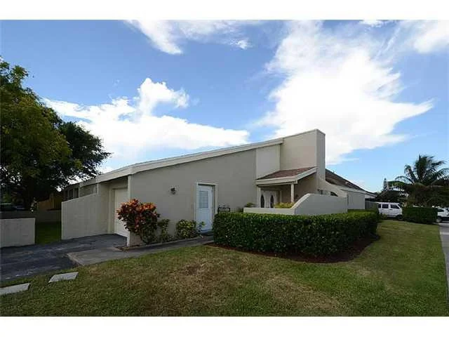 Unit for sale at 16672 Royal Poinciana Drive, Weston, FL 33326