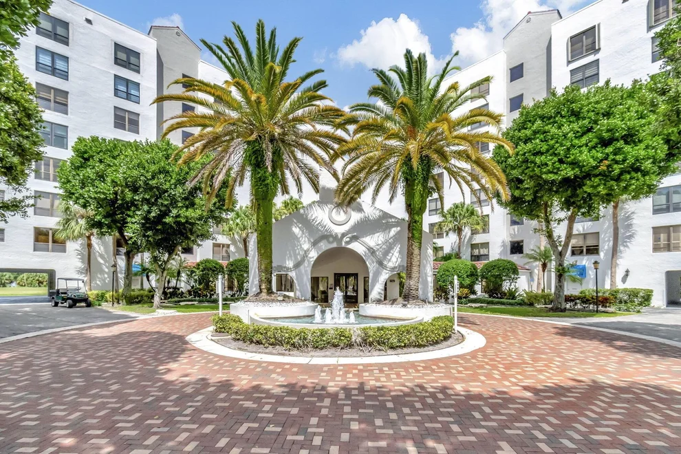 Unit for sale at 7567 Imperial Drive, Boca Raton, FL 33433