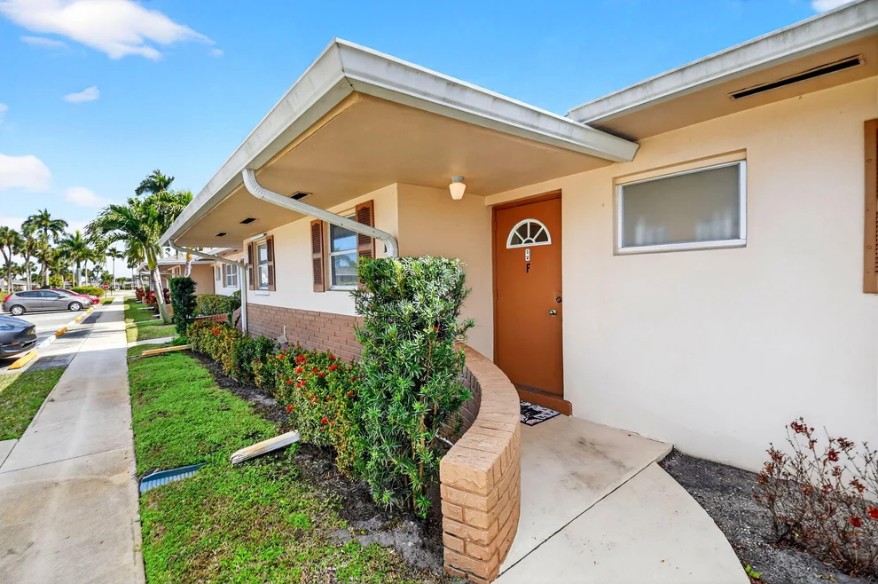 Unit for sale at 2593 W Dudley Drive W, West Palm Beach, FL 33415