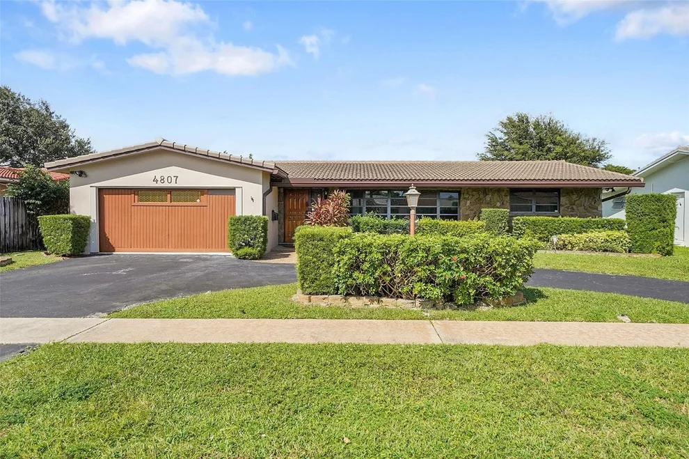 Unit for sale at 4807 Cleveland Street, Hollywood, FL 33021