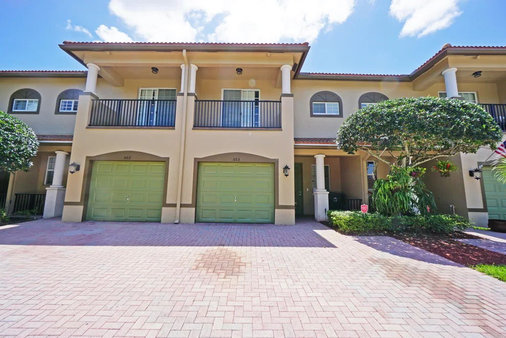 Unit for sale at 6278 S Military Trail, Lake Worth, FL 33463