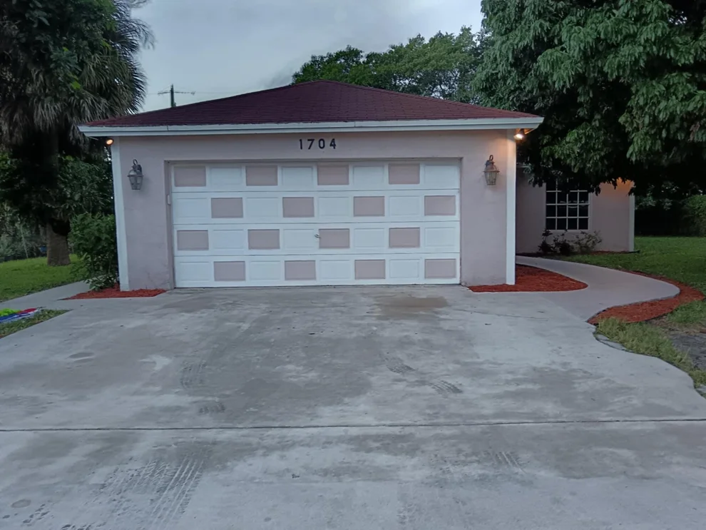 Unit for sale at 1704 Boardman Avenue, Mangonia Park, FL 33407