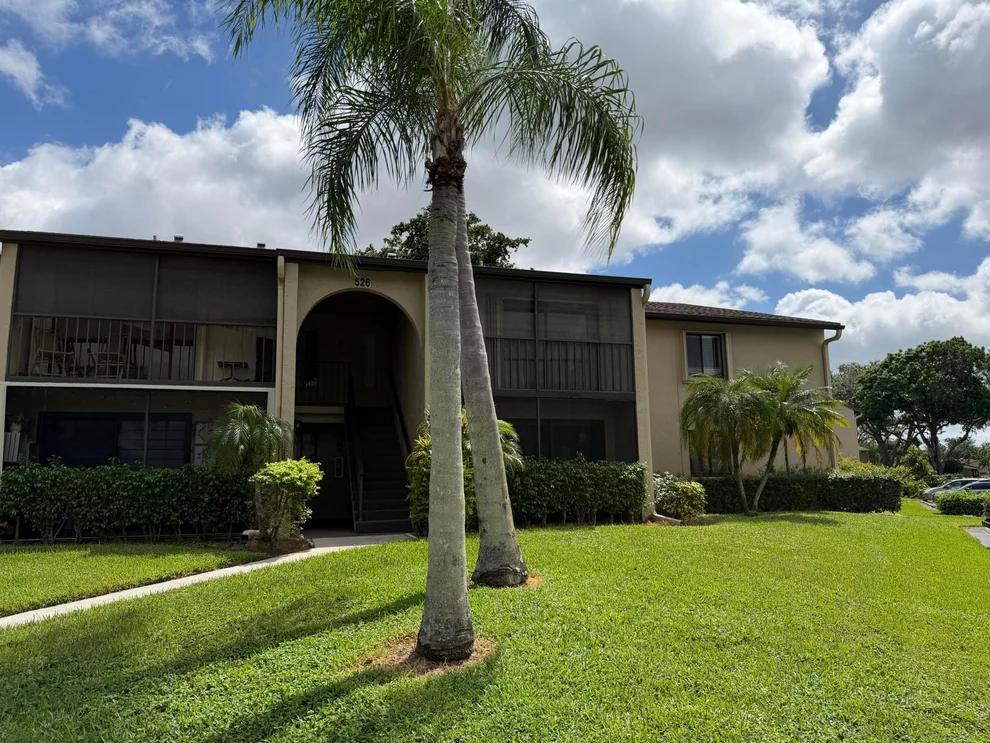 Unit for sale at 526 Shady Pine Way, Greenacres, FL 33415