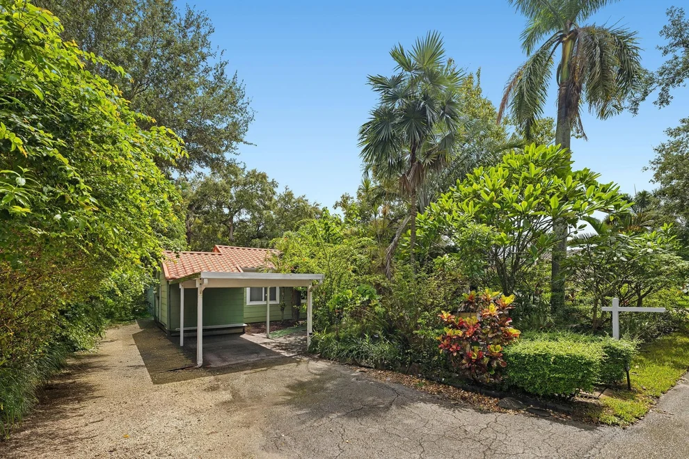 Unit for sale at 11705 NE 11th Avenue, Biscayne Park, FL 33161