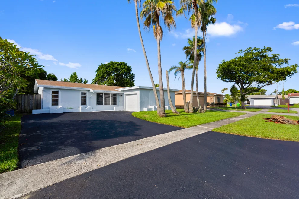 Unit for sale at 10690 NW 27TH Court, Sunrise, FL 33322