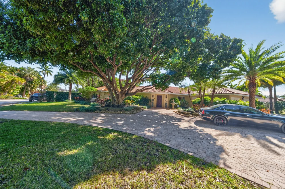 Unit for sale at 2460 Bayview Drive, Fort Lauderdale, FL 33305