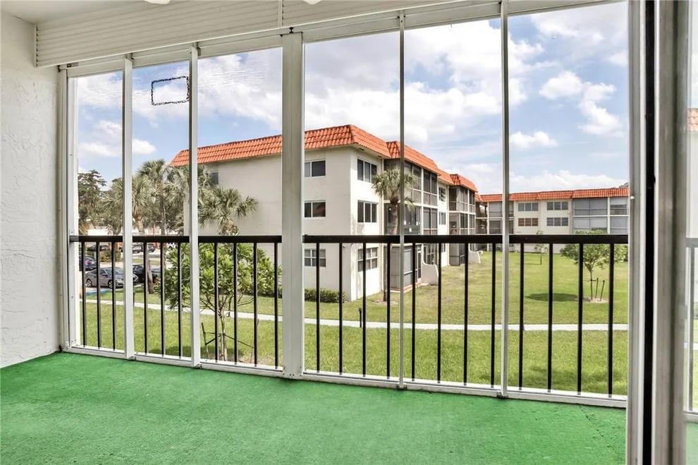 Unit for sale at 9800 N Hollybrook Lake Drive, Pembroke Pines, FL 33025
