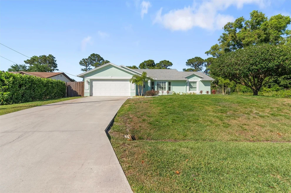 Unit for sale at 661 SE Delancey Lane, Port St Lucie, FL 34984
