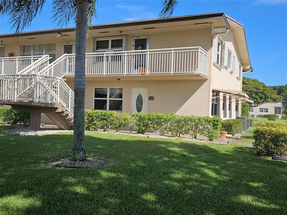 Unit for sale at 324 Chatham P, West Palm Beach, FL 33417
