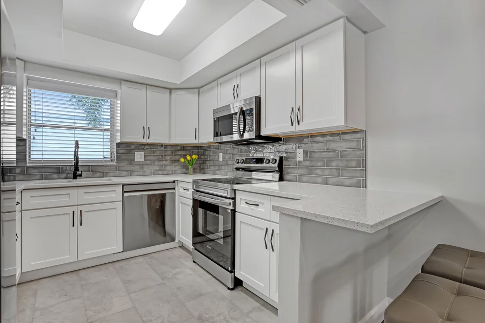 Unit for sale at 2894 Crosley Drive E, West Palm Beach, FL 33415