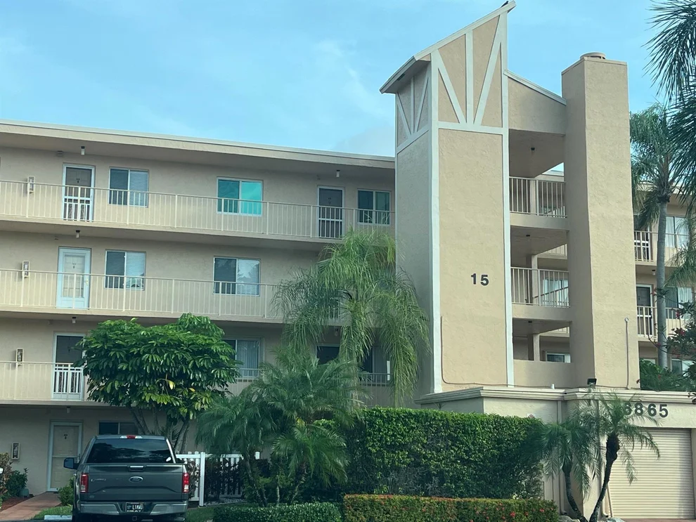 Unit for sale at 6865 Huntington Lane, Delray Beach, FL 33446
