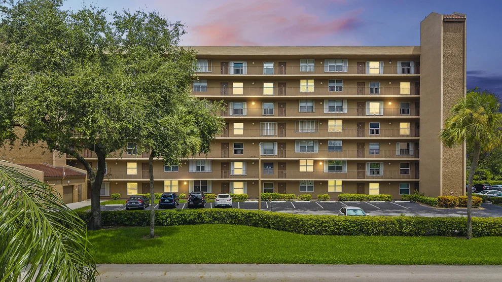 Unit for sale at 4570 NW 18th Avenue, Deerfield Beach, FL 33064