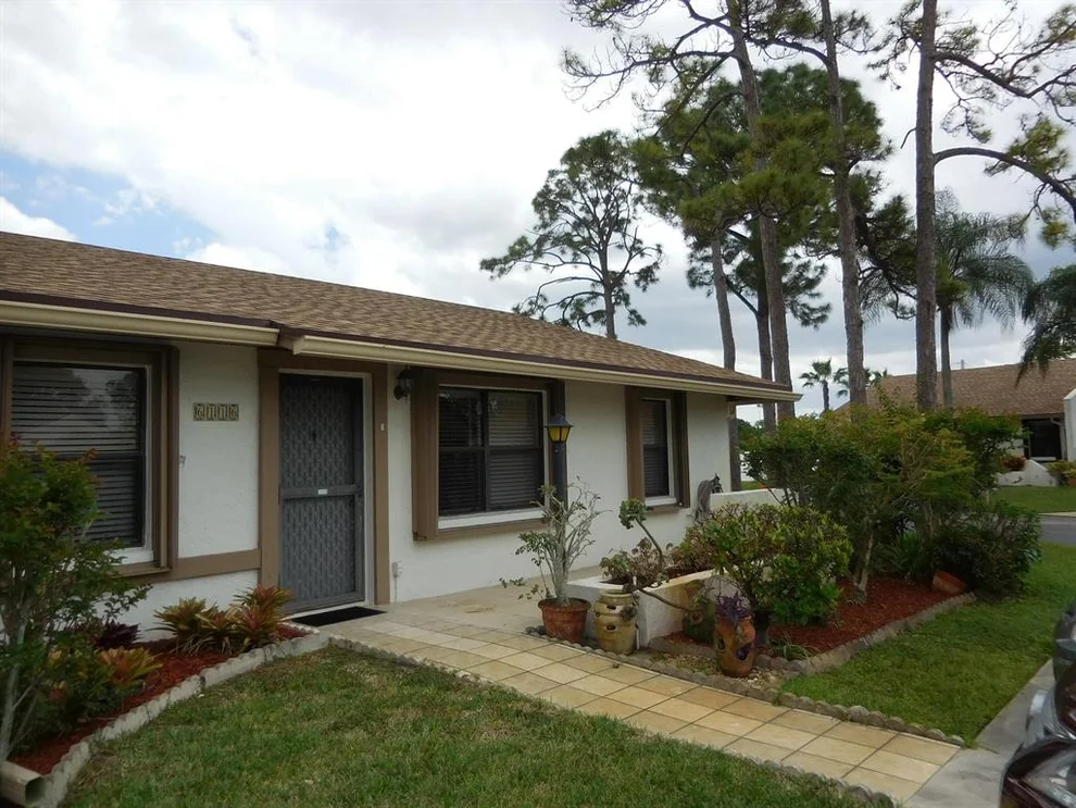 Unit for sale at 6116 Fairfield Circle, Greenacres, FL 33463