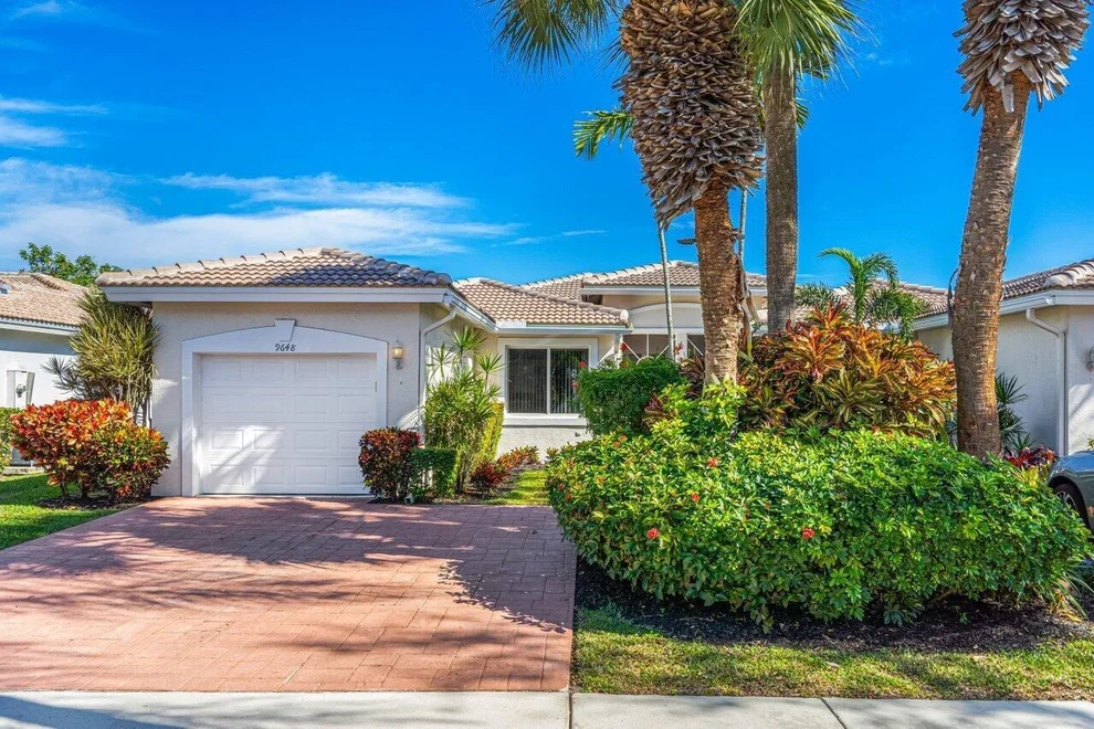 Unit for sale at 9648 Crescent View Drive N, Boynton Beach, FL 33437