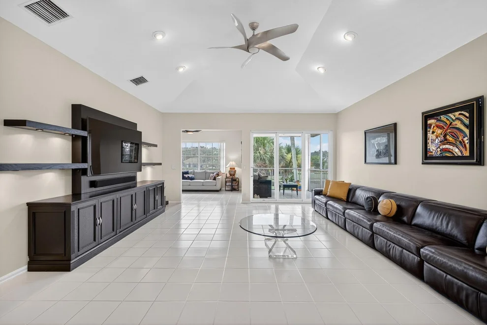Unit for sale at 5166 Lake Catalina Drive, Boca Raton, FL 33496