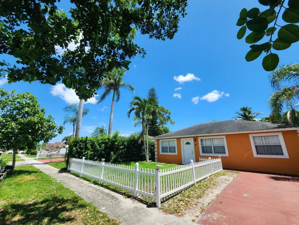 Unit for sale at 204 Jennings Avenue, Greenacres, FL 33463