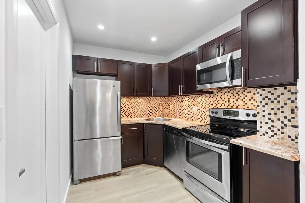 Unit for sale at 2426 SE 17th Street, Fort Lauderdale, FL 33316