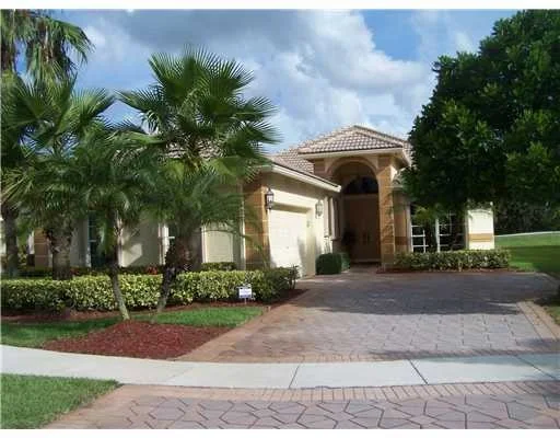 Unit for sale at 5574 S Fountains Drive, Lake Worth, FL 33467