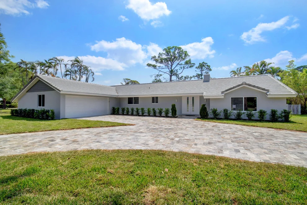 Unit for sale at 317 N Country Club Drive, Atlantis, FL 33462