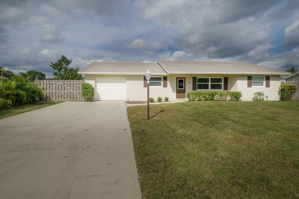 Unit for sale at 301 Norfolk Road, Jupiter, FL 33469