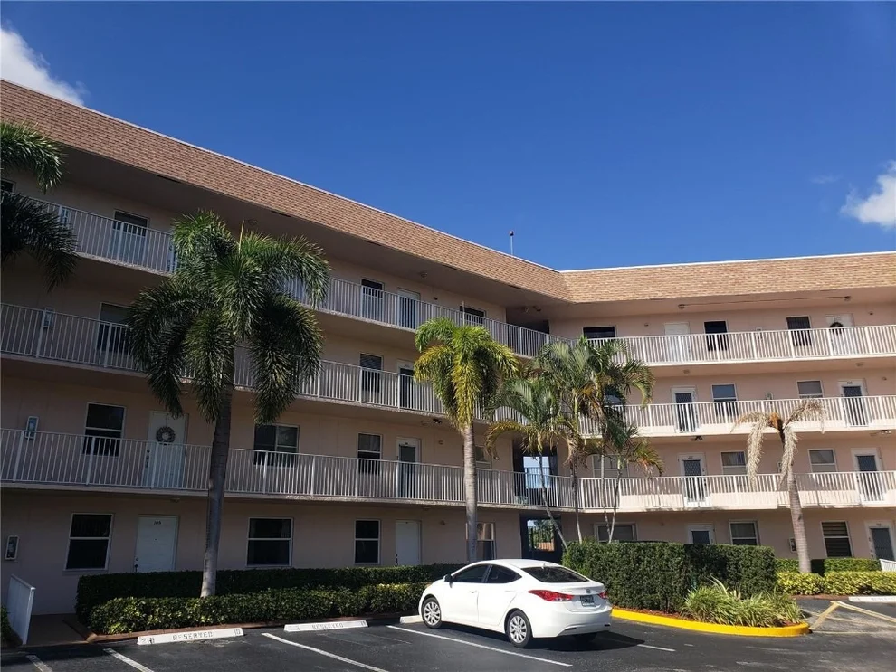 Unit for sale at 2635 NW 104th Avenue, Sunrise, FL 33322
